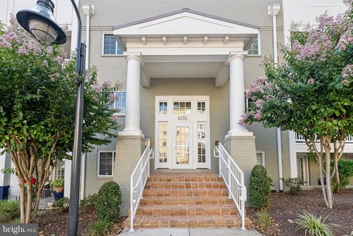 unit-301-4151 S Four Mile Run Dr, ARLINGTON, VA, 22204-3966 | Card Image