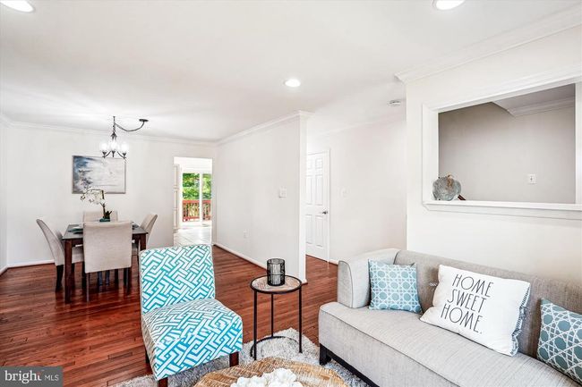 5521 Lakewhite Ct, Townhouse with 3 bedrooms, 4 bathrooms and null parking in FAIRFAX VA | Image 4