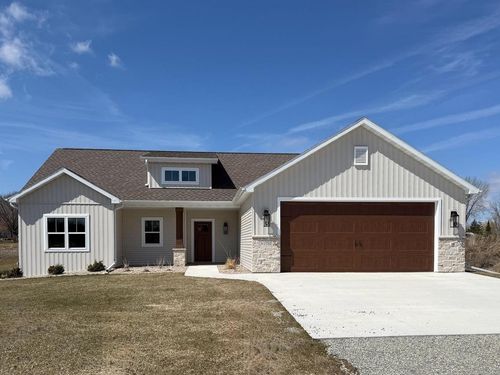 N1737 Red Cardinal Drive, Greenville, WI, 54942 | Card Image