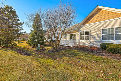 11676 River Terrace Ln, Huntley, IL, 60142-7636 | Card Image