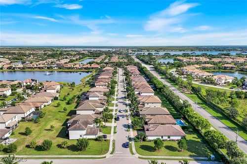 9445 Glenforest Dr, NAPLES, FL, 34120-5348 | Card Image