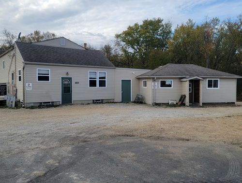 8621 Us Highway 12, Richmond, IL, 60071-9758 | Card Image