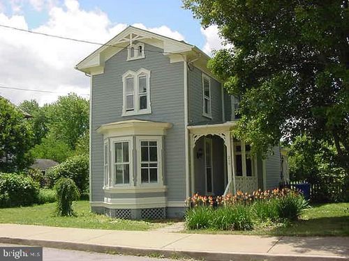 215 Blue Ridge Ave, Front Royal, VA, 22630-3003 | Card Image