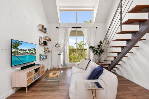 apt-c401-6884 N Kendall Dr, Pinecrest, FL, 33156-1581 | Card Image