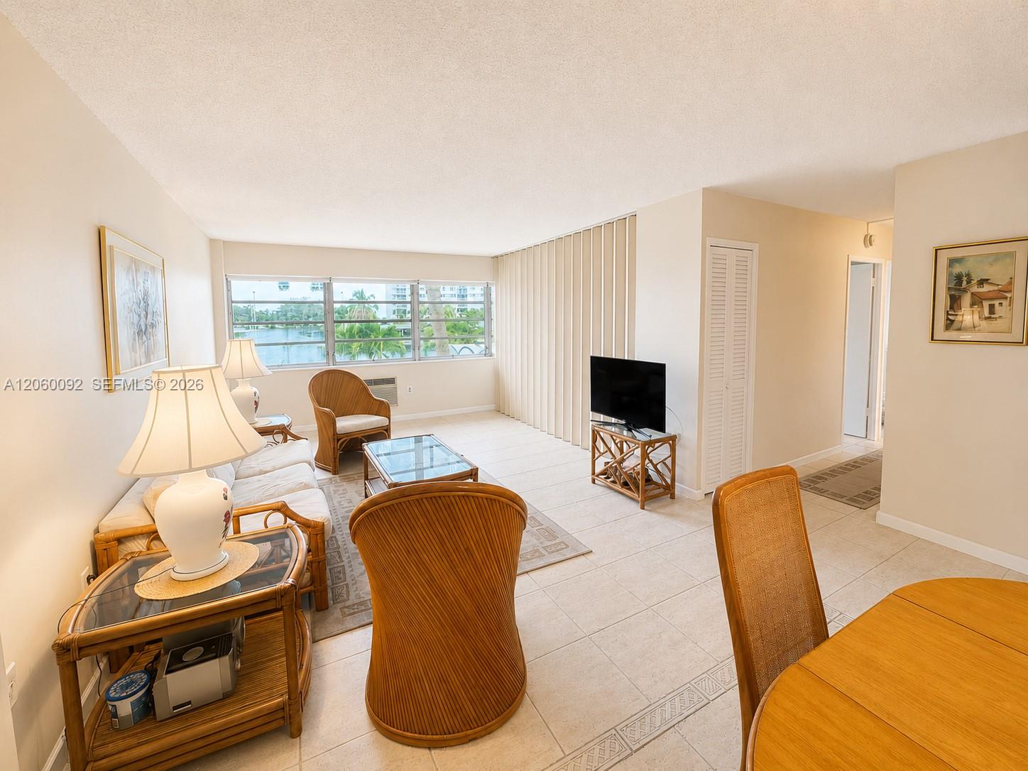 Residential in Sunny Isles Beach 5