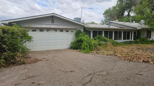 19 Wildwood Ln, Peralta, NM, 87042-8451 | Card Image