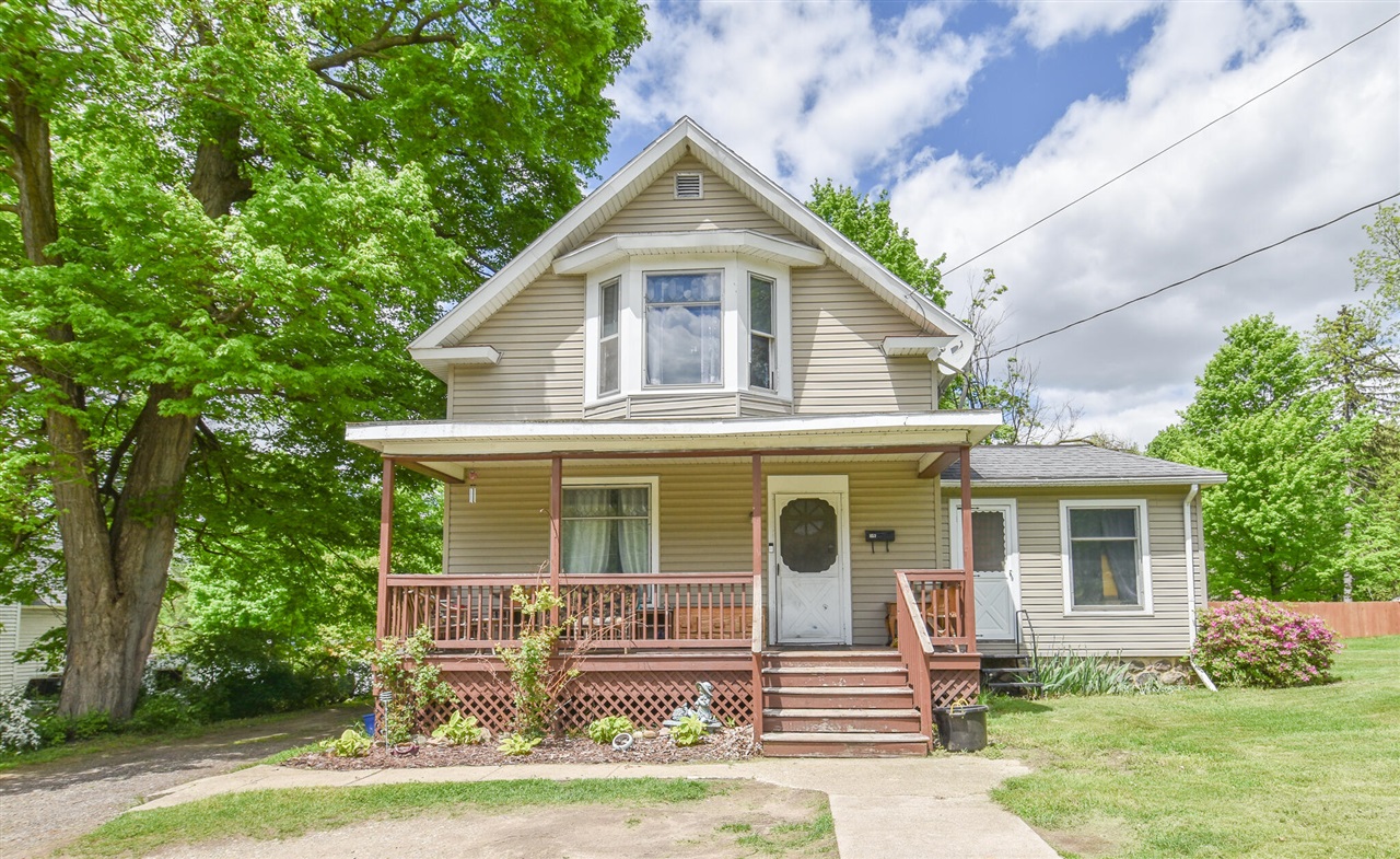 Chicago St, Jonesville, MI 49250