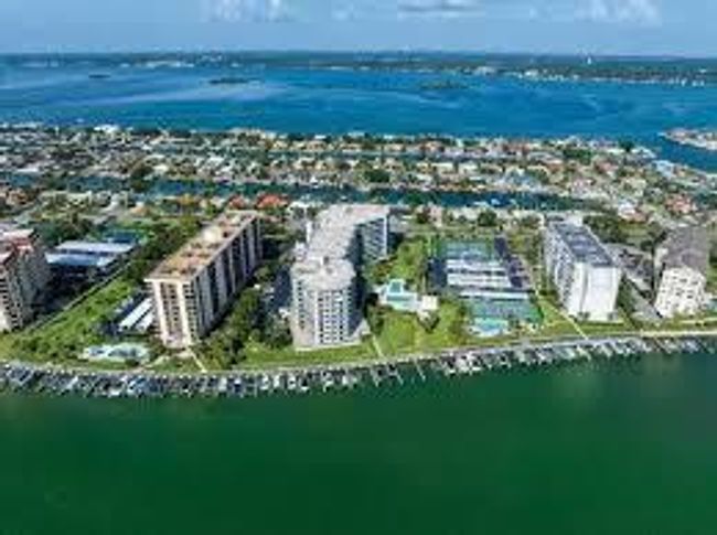 APT-501 - 670 Island Way, Condo with 2 bedrooms, 2 bathrooms and null parking in CLEARWATER BEACH FL | Image 4