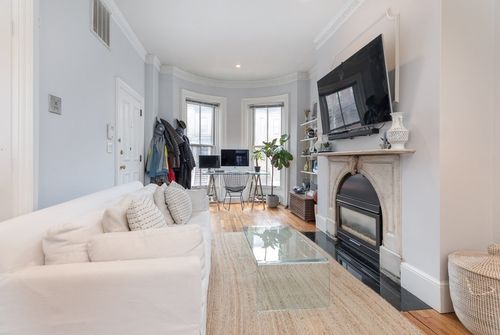 3-87 Appleton St, Boston, MA, 02116-6109 | Card Image