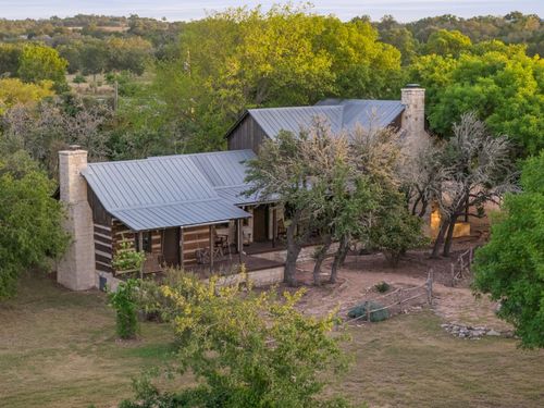 401 Clear Creek Lane, Fredericksburg, TX, 78624 | Card Image