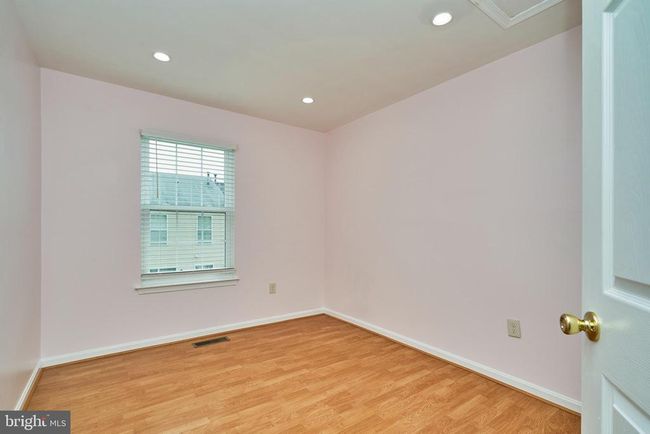 6362 Dakine Cir, Townhouse with 3 bedrooms, 4 bathrooms and null parking in SPRINGFIELD VA | Image 38