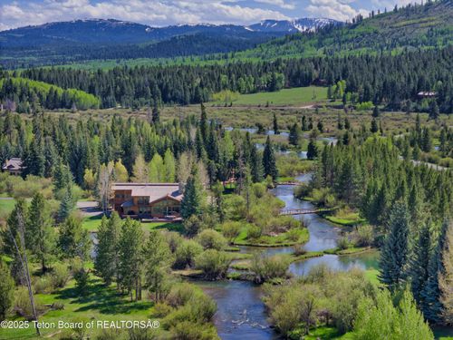 590 S Sandhill Crane Rd, Wilson, WY, 83014-5234 | Card Image