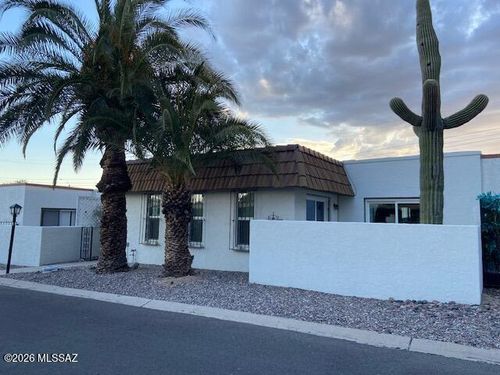 c-600 E River Rd, Tucson, AZ, 85704-5831 | Card Image