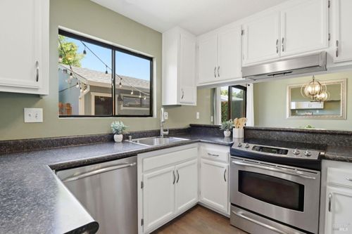apt-h-19167 Robinson Rd, Sonoma, CA, 95476-5548 | Card Image