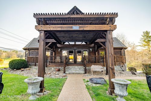 7835 E Lamar Alexander Pkwy, Townsend, TN, 37882-4032 | Card Image