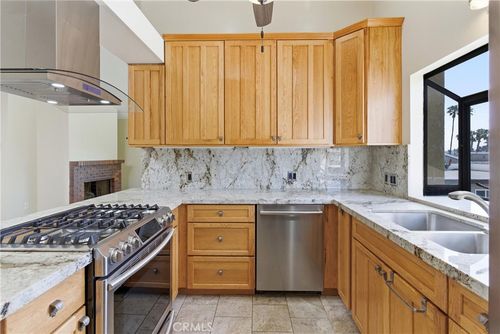 f-16922 Lynn Ln, Huntington Beach, CA, 92649-5030 | Card Image