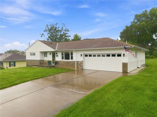 529 Cochran Dr, Greensburg, PA, 15601-4550 | Card Image