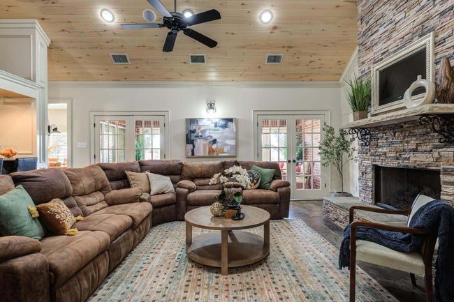 1403 10 Th St, House other with 4 bedrooms, 3 bathrooms and null parking in Shallowater TX | Image 8