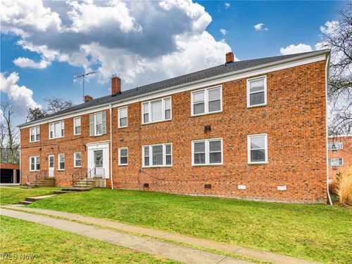 2671 Noble Rd, Cleveland Heights, OH, 44121-2118 | Card Image