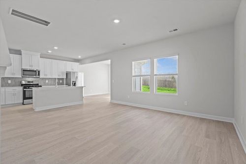 695 Cozy Bluff Rd, Spartanburg, SC, 29301-7901 | Card Image