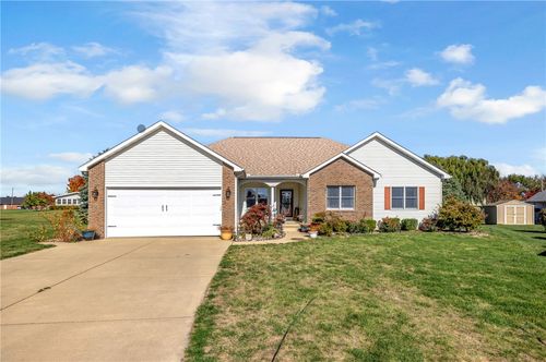 695 Country Ct, Mt. Zion, IL, 62549-1383 | Card Image