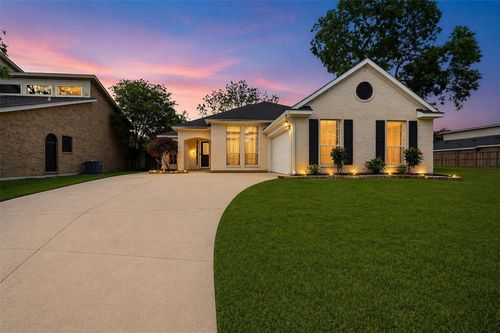 10707 Crestfield Ct, Houston, TX, 77070-3914 | Card Image