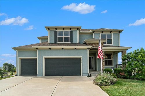 16699 S Chalet Dr, Olathe, KS, 66062-2513 | Card Image