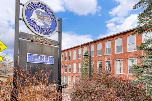 35-125 Main St, Newmarket, NH, 03857-1640 | Card Image