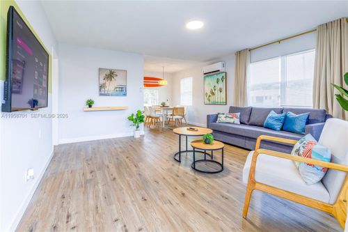 7-2748 Ne 32nd St, Fort Lauderdale, FL, 33306-1508 | Card Image