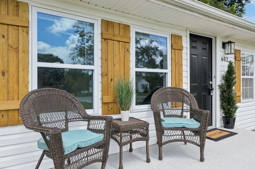 602 Johnson St, Manchester, TN, 37355-2074 | Card Image