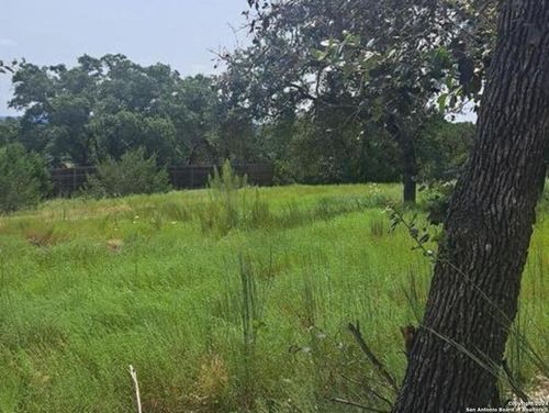 1064 Ken Wayne Dr, Spring Branch, TX, 78070 | Card Image