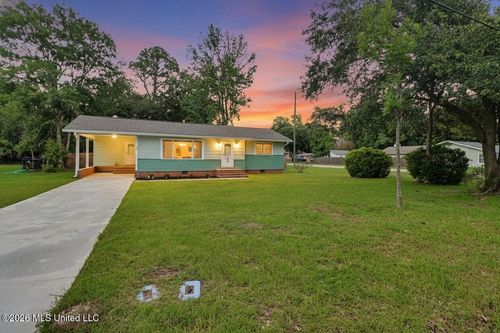 300 42nd St, Gulfport, MS, 39507-3934 | Card Image