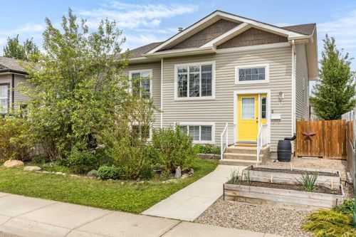 16 Vista Place Se, Medicine Hat, AB, T1B4V4 | Card Image