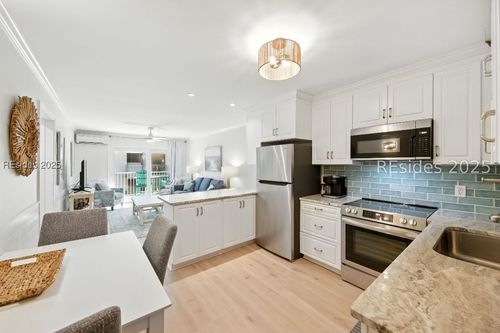 3b-15 S Forest Beach Dr, Hilton Head Island, SC, 29928-7000 | Card Image