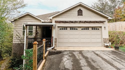 16860 N River Shores Rd, Northport, AL, 35475-2519 | Card Image