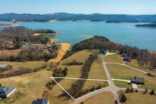 114 Cow Poke Ln, Rutledge, TN, 37861-4827 | Card Image