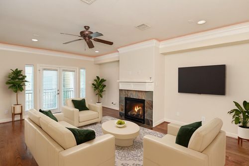 b-5813 Washington Ave, Houston, TX, 77007-5138 | Card Image