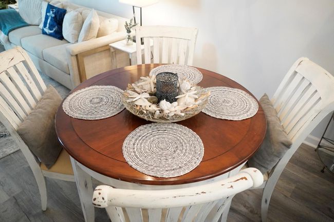 Dining area | Image 5