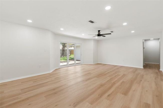 2610 Moss Hill Dr, House other with 4 bedrooms, 2 bathrooms and 2 parking in Houston TX | Image 8