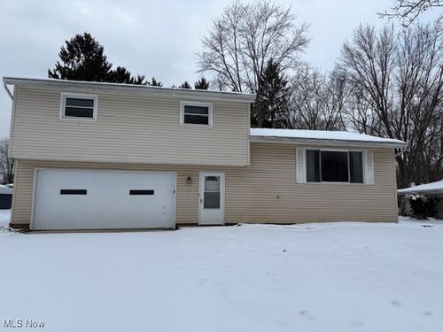 10044 Serene Ct, Twinsburg, OH, 44087-1136 | Card Image