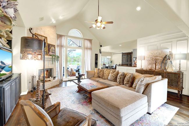 1409 Woodland Ct, House other with 4 bedrooms, 4 bathrooms and null parking in Hondo TX | Image 13