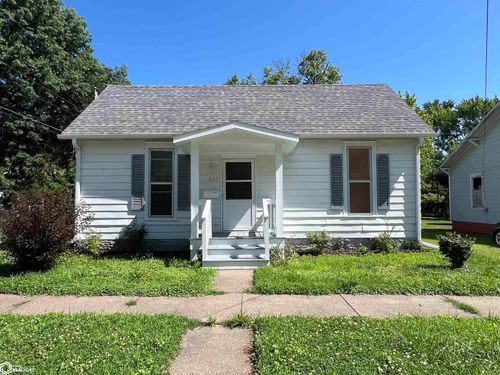 305 W Jackson Ave, Fairfield, IA, 52556-3515 | Card Image