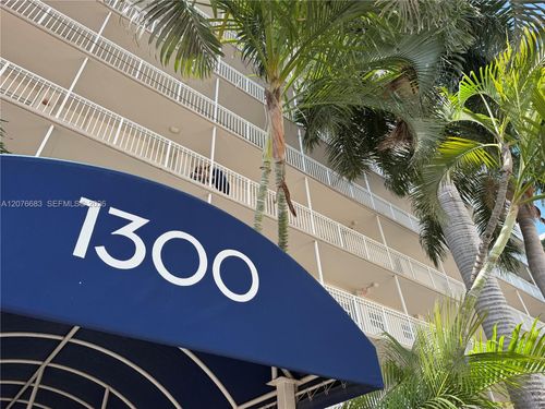 e705-1300 Lincoln Road, Miami Beach, FL, 33139 | Card Image