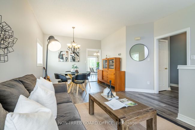 38 Pentland Rd, House other with 3 bedrooms, 3 bathrooms and 2 parking in Waterdown ON | Image 4