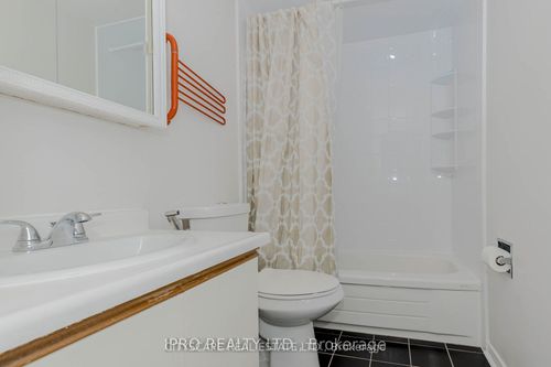 6906 Hickling Cres, Mississauga, ON, L5N5A8 | Card Image