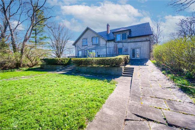 518 Bridgeport Rd E, House other with 6 bedrooms, 3 bathrooms and 22 parking in Kitchener ON | Image 5