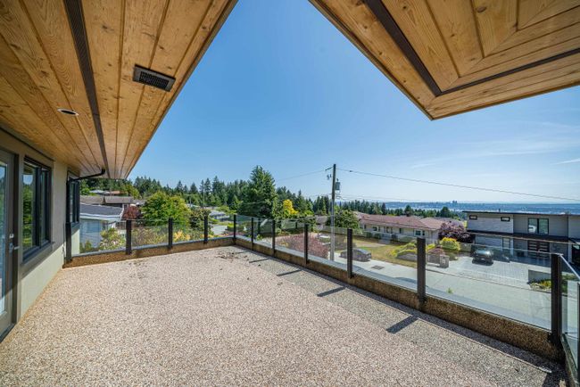 482 Genoa Crescent, House other with 6 bedrooms, 6 bathrooms and 4 parking in North Vancouver BC | Image 34