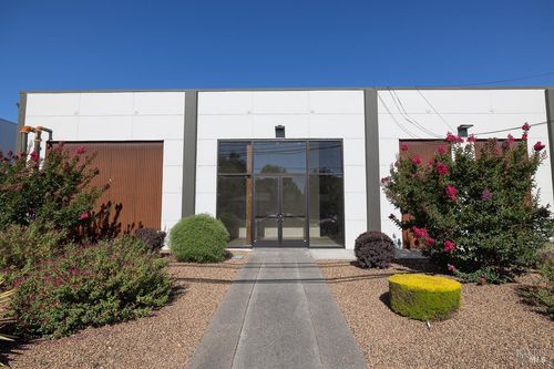 3075 Coffey Lane, Santa Rosa, CA, 95403 | Card Image