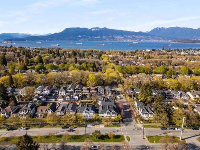201 - 3189 Camosun Street, Townhouse with 2 bedrooms, 2 bathrooms and 2 parking in Vancouver BC | Image 38