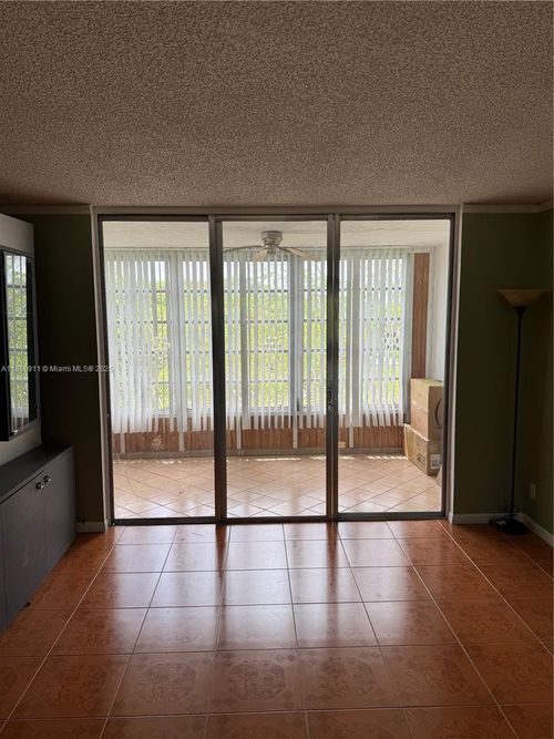 apt-444-3001 Nw 48th Ave, Lauderdale Lakes, FL, 33313-7214 | Card Image